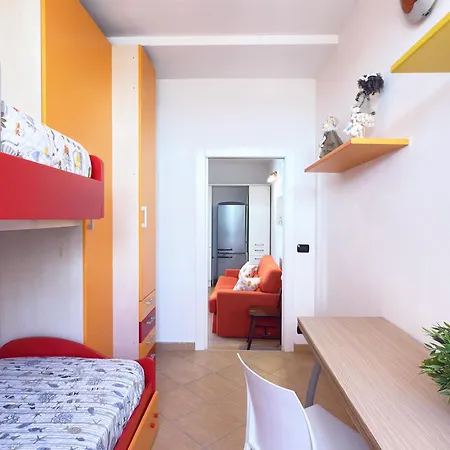 Garage E Posto Auto - Relax A 150 Mt Dal Mare