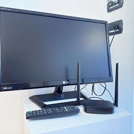 Garage E Posto Auto - Relax A 150 Mt Dal Mare Borgio Verezzi