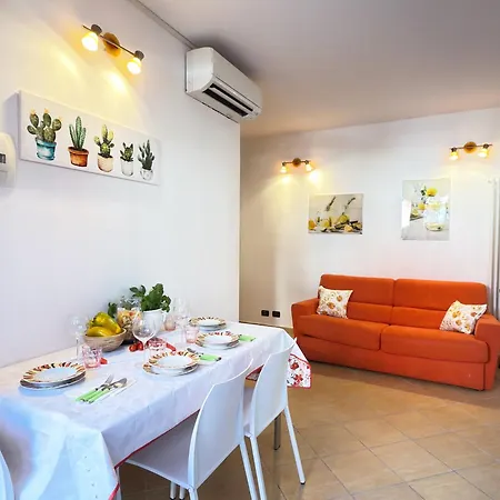 Apartment Garage E Posto Auto - Relax A 150 Mt Dal Mare